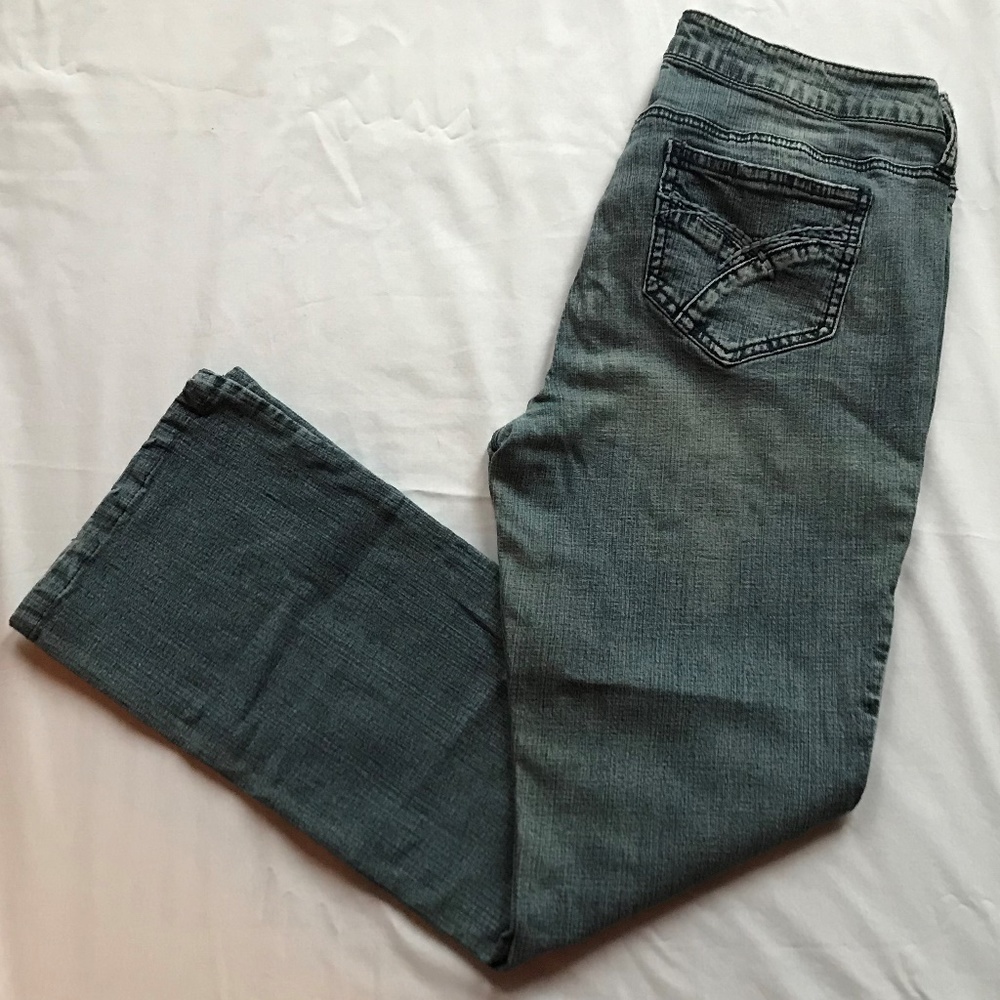 🎁Apt 9 Stretch Blue Jeans.  Size 8.